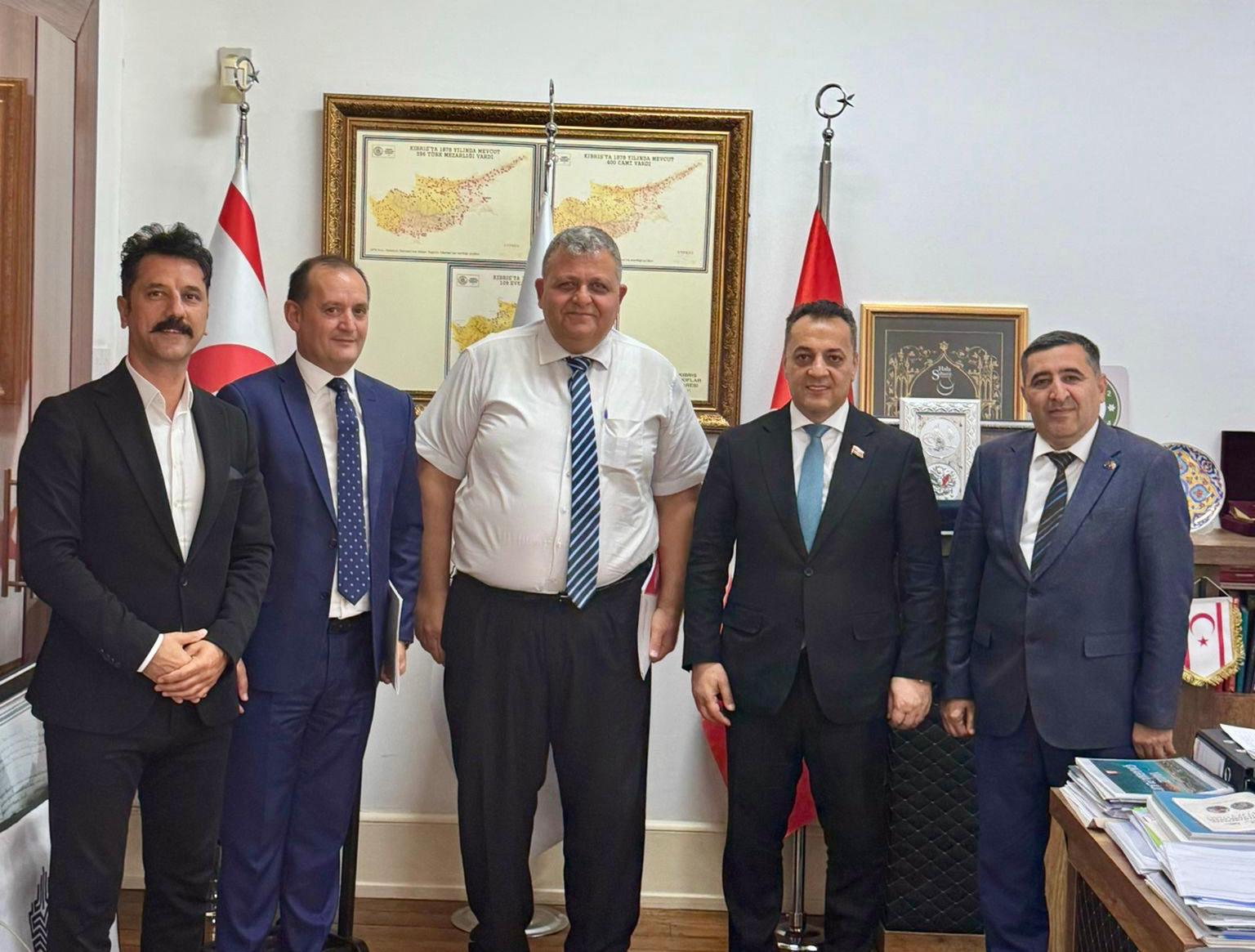 Kıbrıs Vakıflar İdaresi Genel Müdürü Prof. Dr. Mustafa Tümer, Azerbaycan Heyetini Makamında Ağırladı