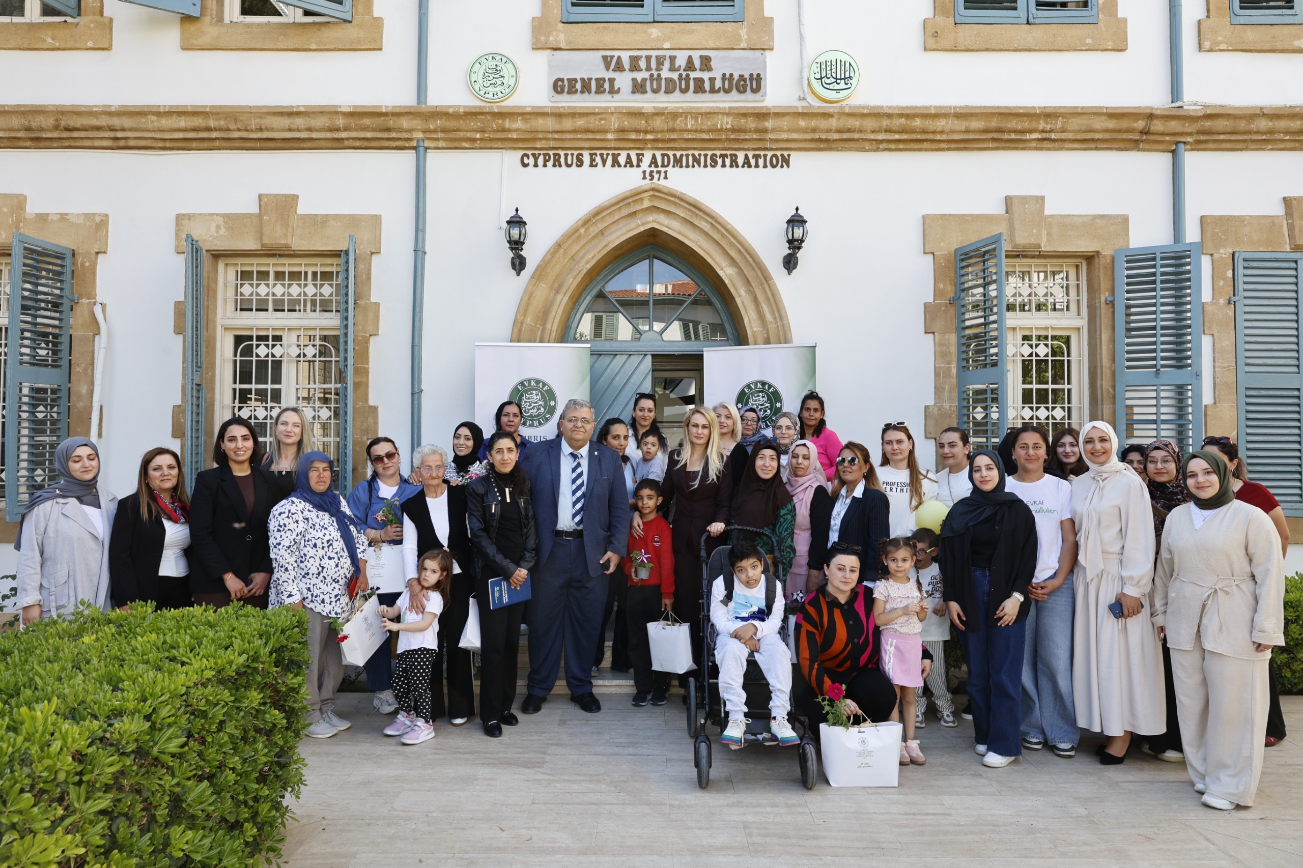 Kıbrıs Vakıflar İdaresi’nden Özel Çocuk Annelerine Anneler Günü Etkinliği
